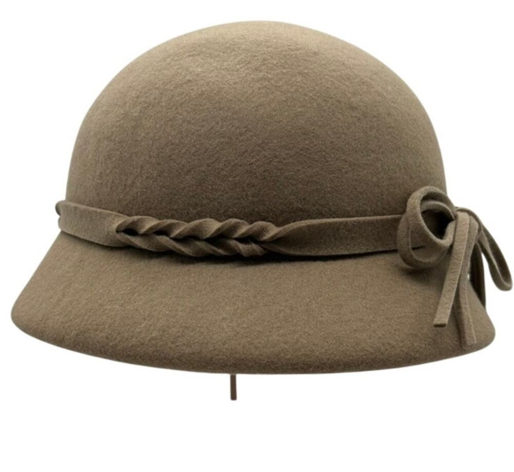 New Adora Wool Cloche Hat NWT Camel Tan Braided Band Bow One Size Classic Felt